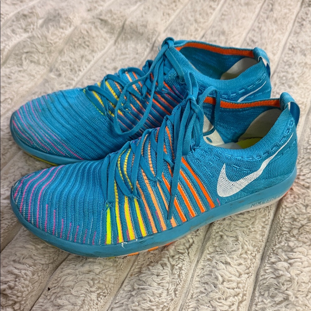 Nike Blue Multicolor Flyknit Sneakers